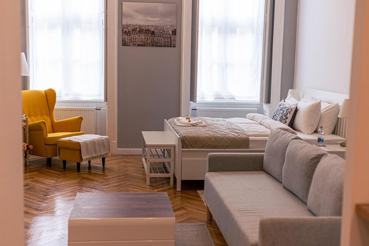 Joy Apartments On Kiraly Street Budapest Luaran gambar