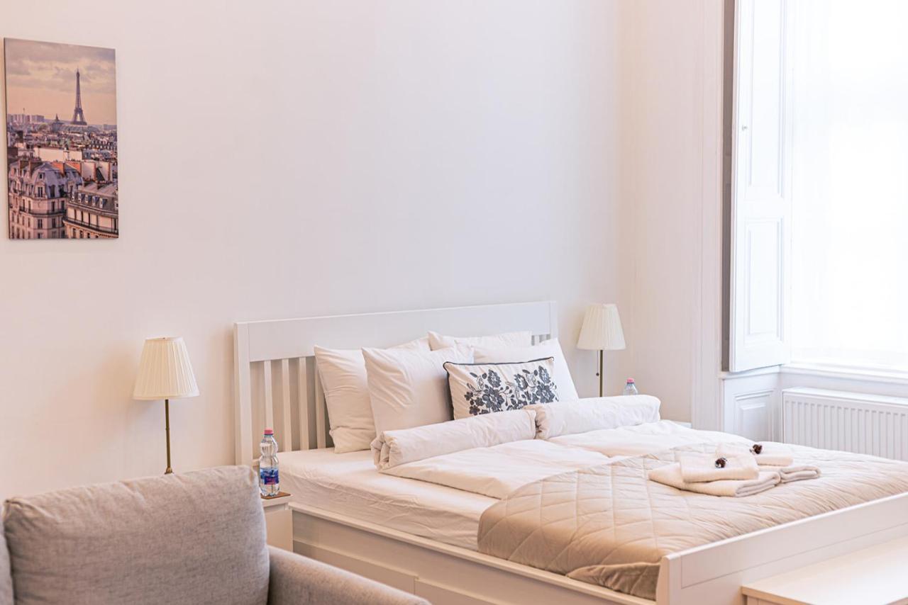 Joy Apartments On Kiraly Street Budapest Luaran gambar