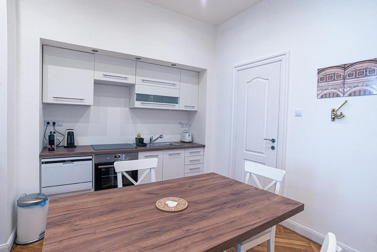 Joy Apartments On Kiraly Street Budapest Luaran gambar