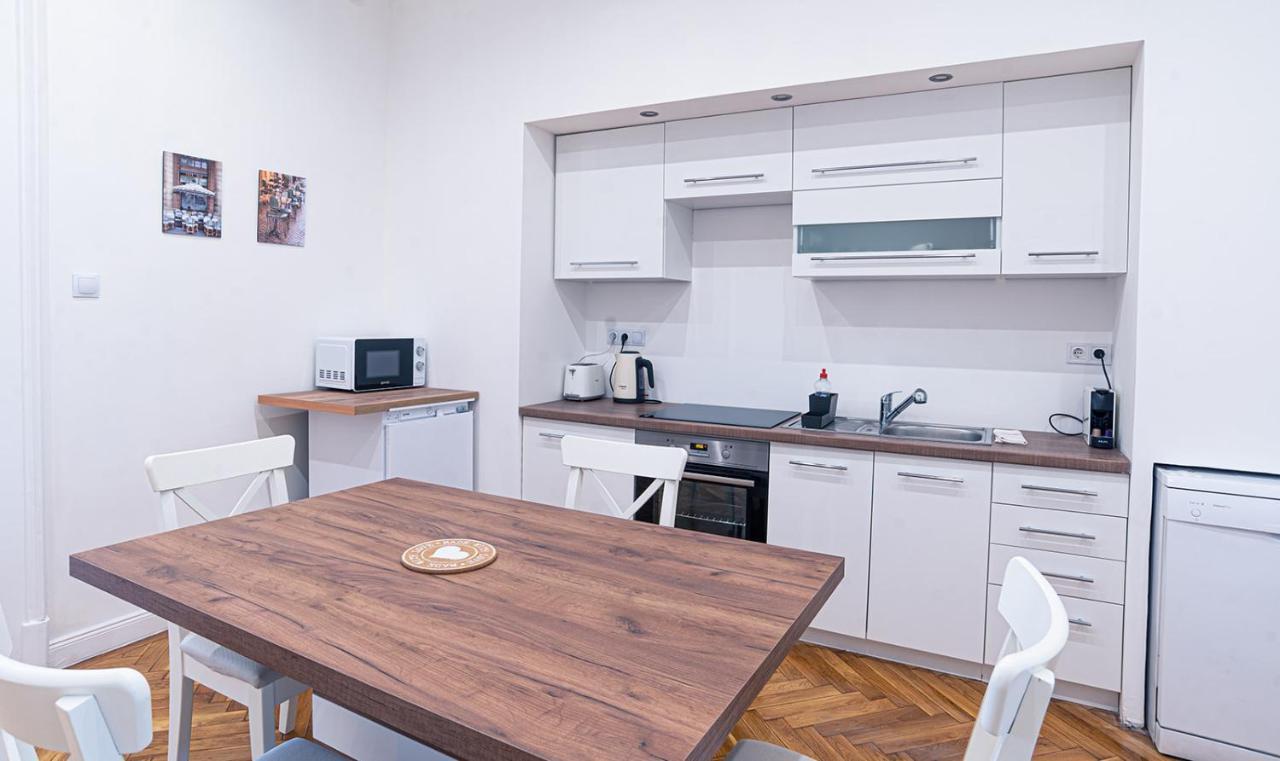 Joy Apartments On Kiraly Street Budapest Luaran gambar